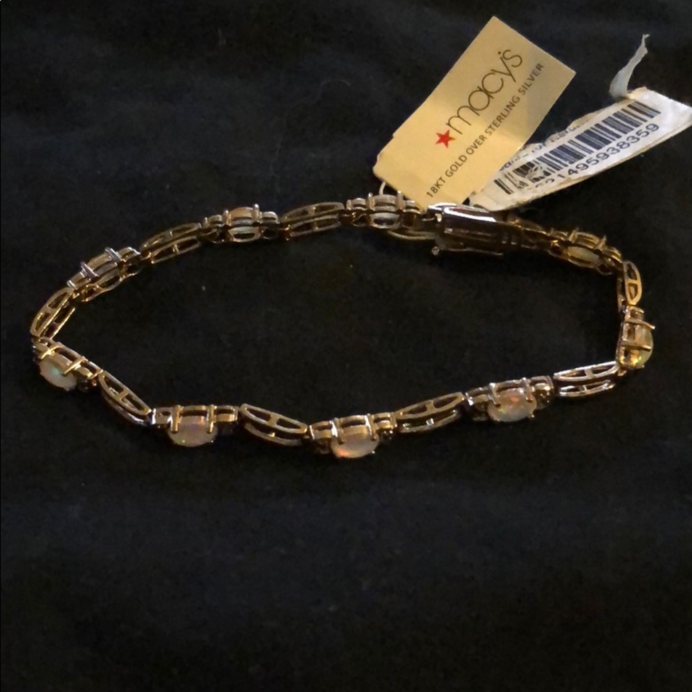 18k gold plated bracelet with diamond chips